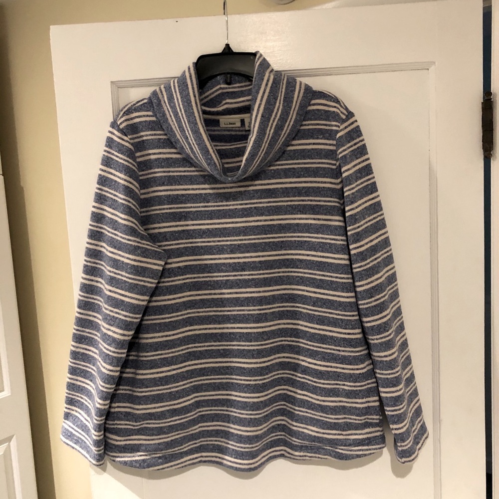 LL Bean Fleece Pullover